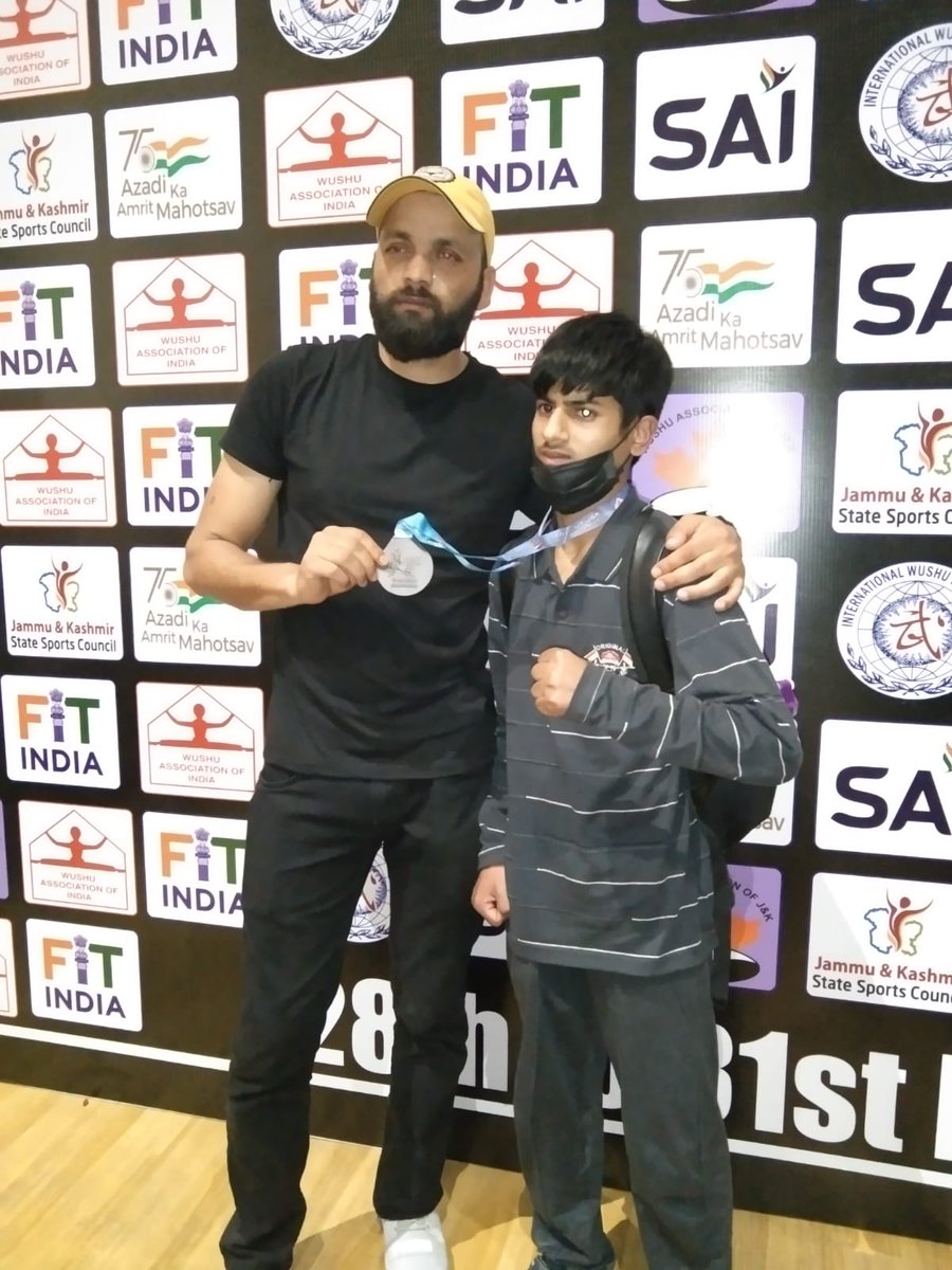_fsld_'s tweet photo. You're a genius! May the present achievement be the start of tomorrow's accomplishments. @adim.sofi just won a bronze medal.
@aaqibmajeed098
@fsldpvtltd
@fsldmartialart
#aaqibmajeed #fsld #martialarts #dreamit
#toliveit
#petsnlove #qma #fsldmartialart
#martialartsinkashmir https://t.co/ZSuLYt5SNW