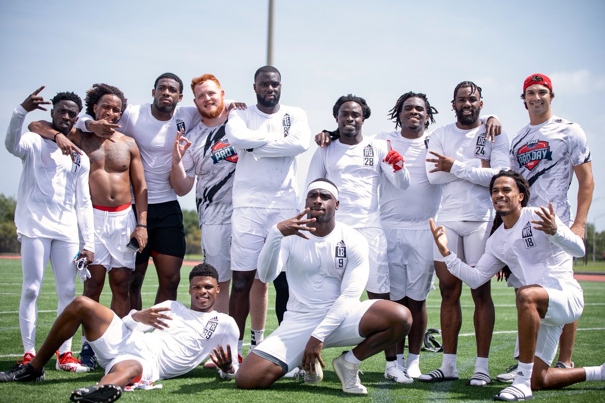 FAUFootball's tweet photo. Next up 📈

#ProDay ➡️ #ProOwls https://t.co/GqyLt84qEt
