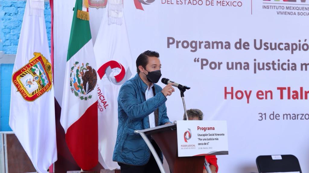 PJEdomex's tweet photo. Por su parte, @Mariano_Camacho, Director del IMEVIS señaló que el trabajo coordinado entre Gobierno del Estado y el #PJEdomex permite realizar trámites y acciones en beneficio de la sociedad, en esta jornada en apoyo a los habitantes de Tlalnepantla. https://t.co/ZwqCbJSbBd