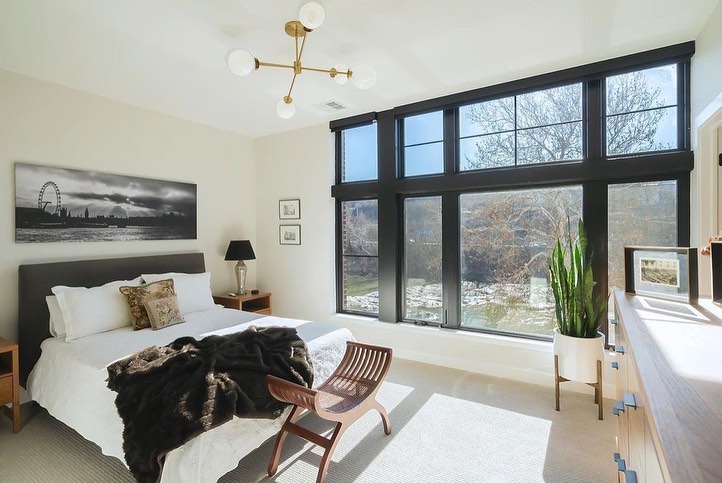 's tweet image. Don't miss the open house this Saturday from 1 to 3pm at the stunning 4582 Riverside Way. Located in a walk to everything area of Manayunk this one-of-a-kind home will check all your boxes.

search.thesivelgroup.com/brightmls/1-PA…

#hometheater #taxabatement #manayunkmainstreet #manayunklocks