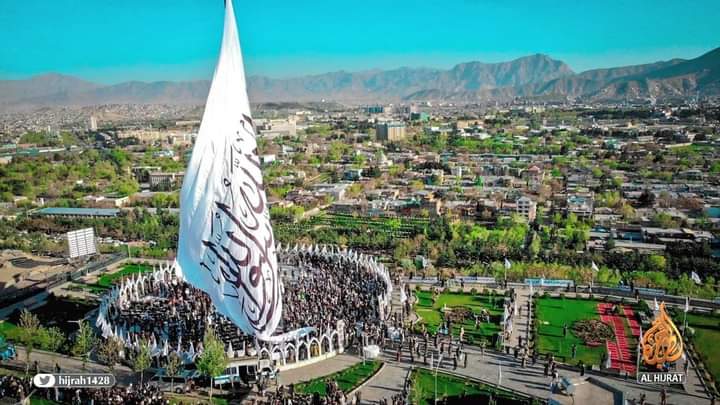 DrmlMhmd's tweet photo. یاره دا زړه دې ولې دومره ډک دی
او که دې خپل نفس پېغور درکوي

چې مسلـــمان یې راته ووایه بیــا
دا سپین بیرغ، نو ولې زور درکوي https://t.co/E3o6W6xOHv