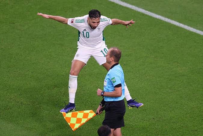 athemane_k's tweet photo. #Replay_Algeria_Cameroon 
#replay_match_algeria_cameron 
#الماتش_يتعاود 
#Algeria_and_cameroon_match_unjust_Bring_us_back_the_match_where_is_FIFA_اعادة_ https://t.co/fIuMwZs3dH