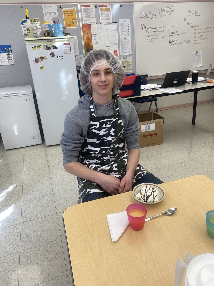 AnnaheimSchool's tweet photo. Final Food Lab today. Grade 10s made tacos with Shirley temples and ice cream sundaes for dessert. Wonderful way to end the section. https://t.co/WppFNh9A6I