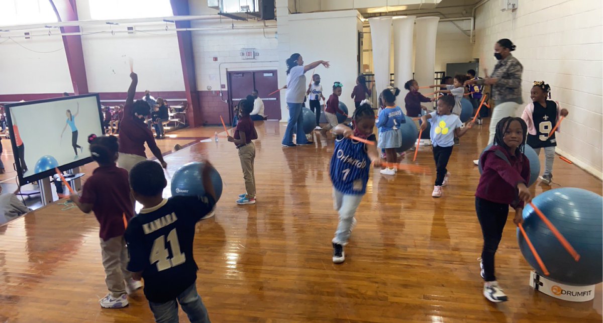 BMartinez_DES's tweet photo. PK March Madness! These baby bulldogs have worked so hard to grow on their benchmark assessments!! #MarchMadness #CelebratingGrowth @DES_ISTHEBEST  @kelli_barbee https://t.co/lmMeAczRwH
