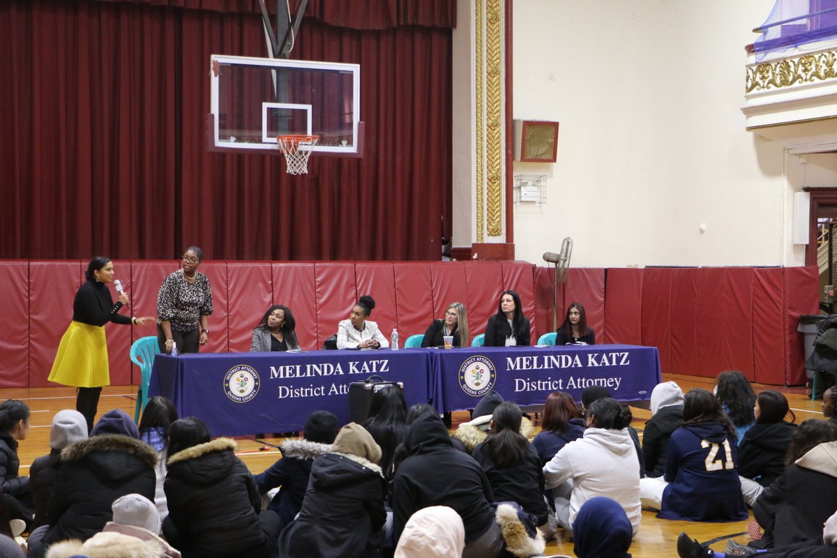 Queens DA Katz (@queensdakatz) on Twitter photo As the first woman District Attorney of Queens, DA Katz works to uplift the next generation of women leaders.
Our #YouthEmpowerment Bureau held a Women In Law panel with our partners <a href="/NYPDQueensNorth/">NYPD Queens North</a> for <a href="/tywlsastoria/">TYWLS of Astoria</a> students to learn more about these important career paths. As the first woman District Attorney of Queens, DA Katz works to uplift the next generation of women leaders.
Our #YouthEmpowerment Bureau held a Women In Law panel with our partners <a href="/NYPDQueensNorth/">NYPD Queens North</a> for <a href="/tywlsastoria/">TYWLS of Astoria</a> students to learn more about these important career paths.