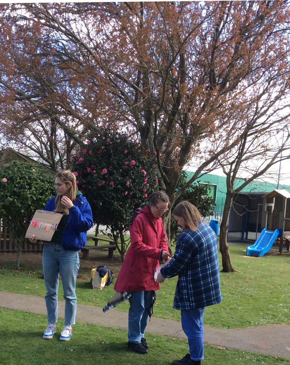 penryn_YR's tweet photo. Today Reception had a visit from Generation Wild. We learnt about camouflage by looking for woolly worms and explored different texture to make colourful caterpillars. https://t.co/QpIY4Q6Cro