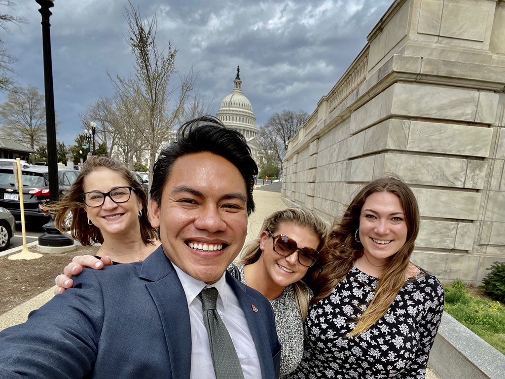 .@RSI’s #CriminalJustice team spending the afternoon today on the Hill advocating for the #CleanSlateAct

Smart, targeted, & evidence-based record sealing is good for business, public safety, and justice

#CJReform #SecondChances

@IamNotAcop_Jill @AnthonyLamorena @smith_n_lesson
