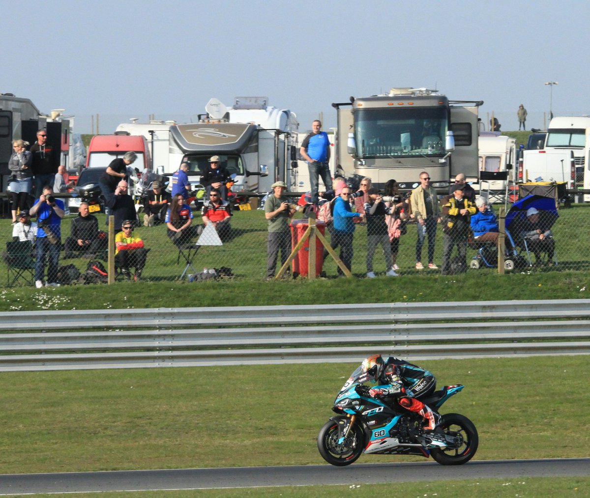 cadders7's tweet photo. @peterhickman60 @CasinoCoin Your gonna need a double decker for the silver lady collection ๐ค
All the very best #PH60 for 2022 .
๐๐โโโ๐ช๐ช๐ช๐ช๐ช
๐๐๐๐๐๐ค๐ค https://t.co/toSVzsICPO