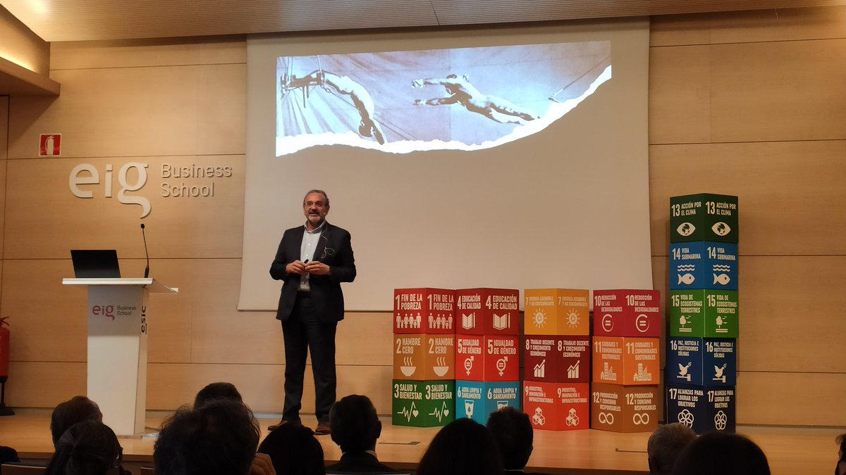 BrainCreativeL's tweet image. Espectacular la ponencia de @PomaresDirector