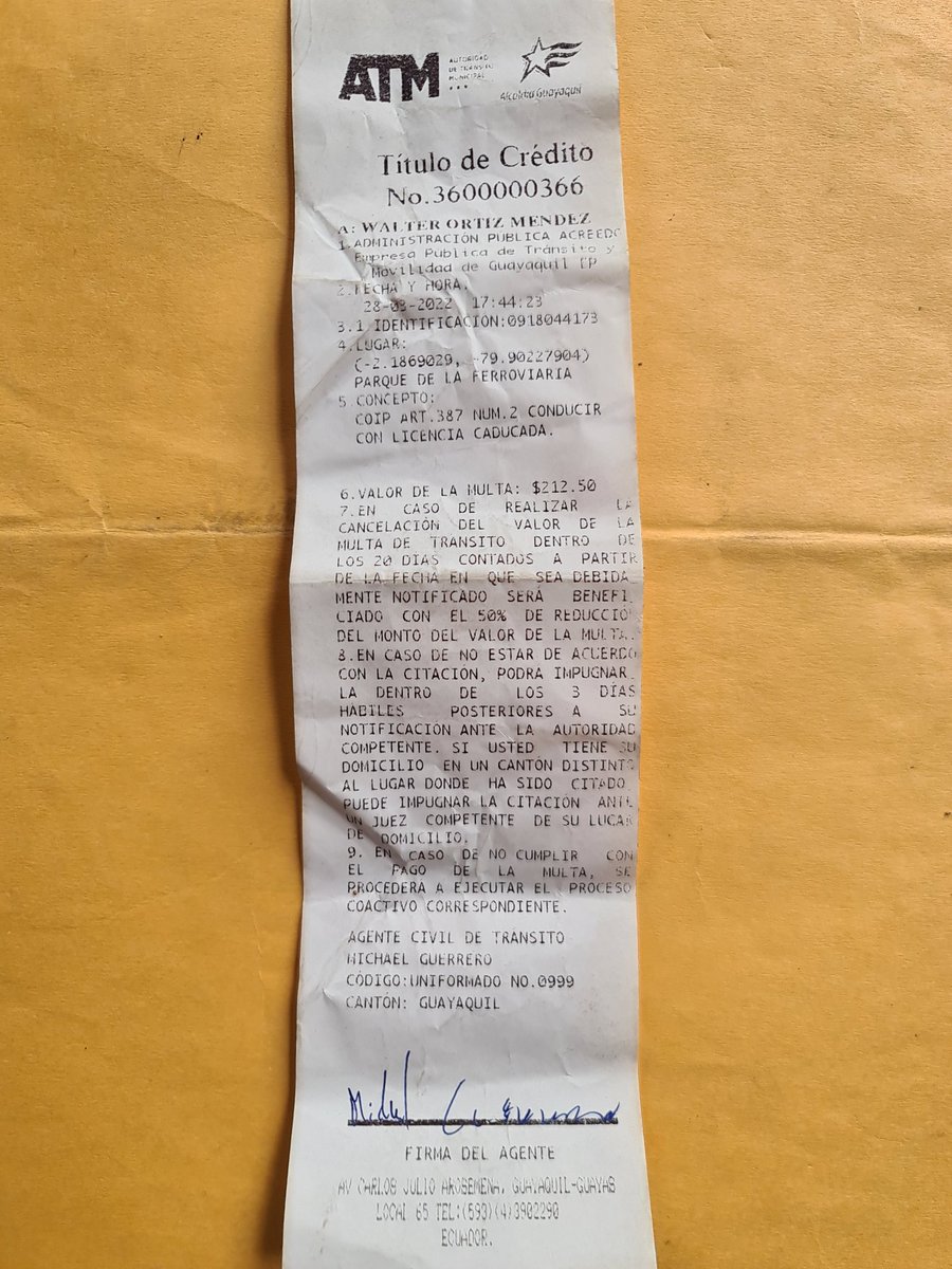 WalterMarcosEc's tweet photo. Señores @ATMGuayaquil por que su agente me multa y retiene mi licencia caducada si por disposición de la @ANT_ECUADOR hasta hoy se puede circular. Por favor su explicación https://t.co/3ASHt8wV3G