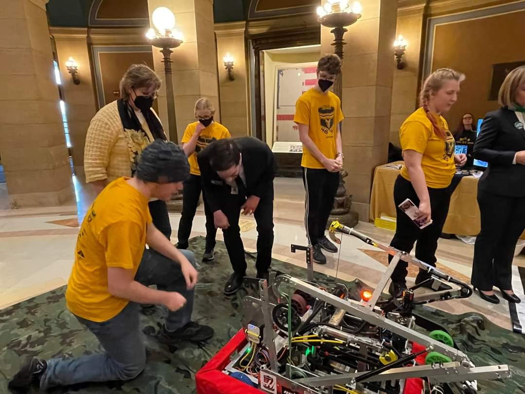 The CyBears had a blast at the MN Capitol today! Thanks to FRC Team The Green Machine for the invitation and for coordinating.