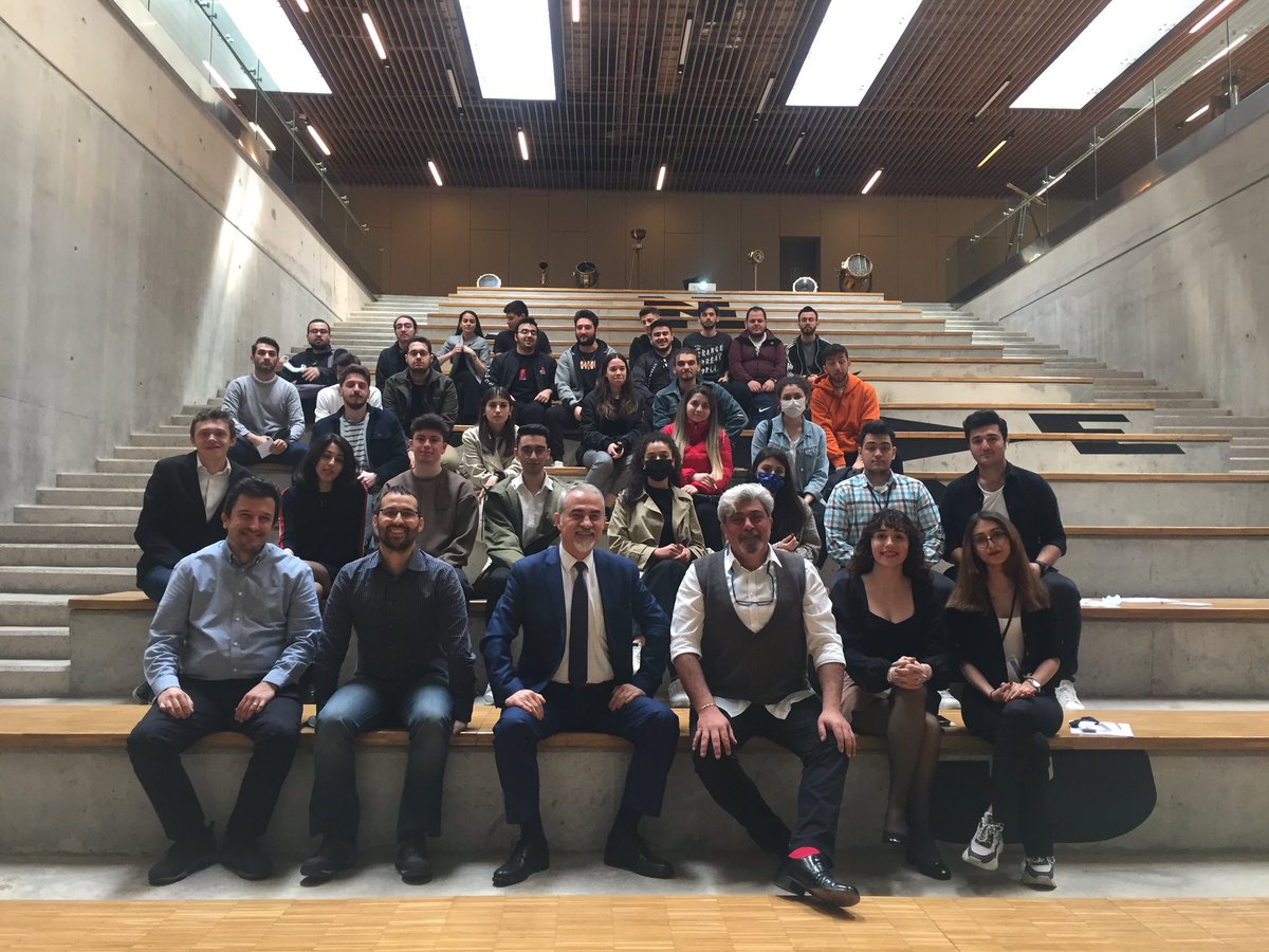 Bugün bizlere vakit ayıran <a href="/orbaydoruk/">Oruç Kaya</a> ‘dan güzel tavsiyeler aldık, verimli güzel bir etkinlik geçirmiş olduk, deneyimlerini bizlerle paylaştığı için teşekkür ederiz!
Katılım sağlayan üyelerimize ve değerli hocalarımıza teşekkür ederiz!
Bir sonraki etkinliğimizde görüşmek üzere!