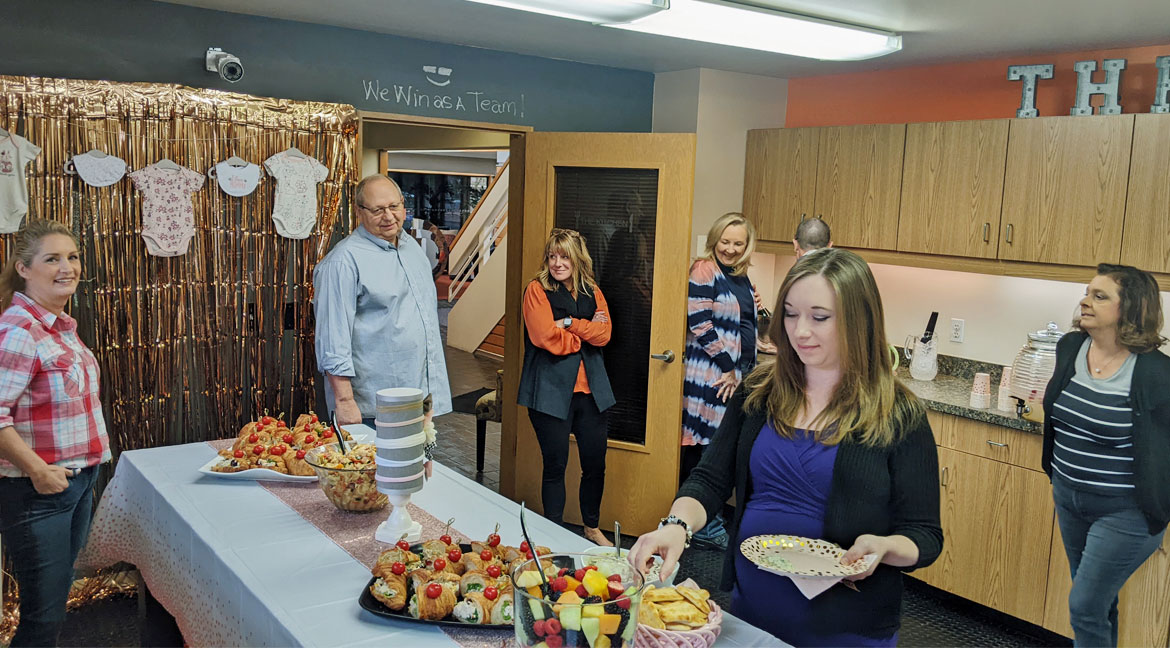 ThreadGroup's tweet photo. #TeamThread Art Director Brandy McCarley (and #toledojeepfest lead designer) is in the homestretch. Her co-workers showered her with good wishes, Mom-Osas and a tasty lunch as we all prepare for her May due date.
#connectsimply #tjf2022 https://t.co/me8hFAVPdS