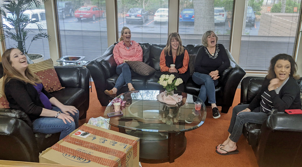 ThreadGroup's tweet photo. #TeamThread Art Director Brandy McCarley (and #toledojeepfest lead designer) is in the homestretch. Her co-workers showered her with good wishes, Mom-Osas and a tasty lunch as we all prepare for her May due date.
#connectsimply #tjf2022 https://t.co/me8hFAVPdS