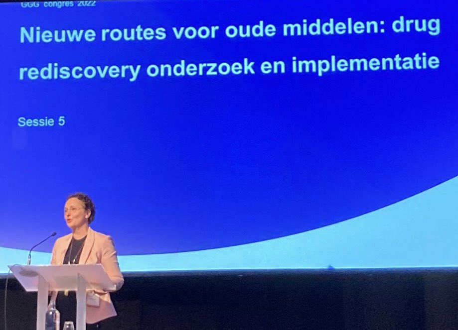 VHarbers1's tweet photo. Ontzettend trots op @MaroeskaTeloo   en haar mooie presentatie van de Sirolimus studie! #GGG Zonmw congres @HecovanNijmegen @ZonMw https://t.co/6SEQhVsKV7