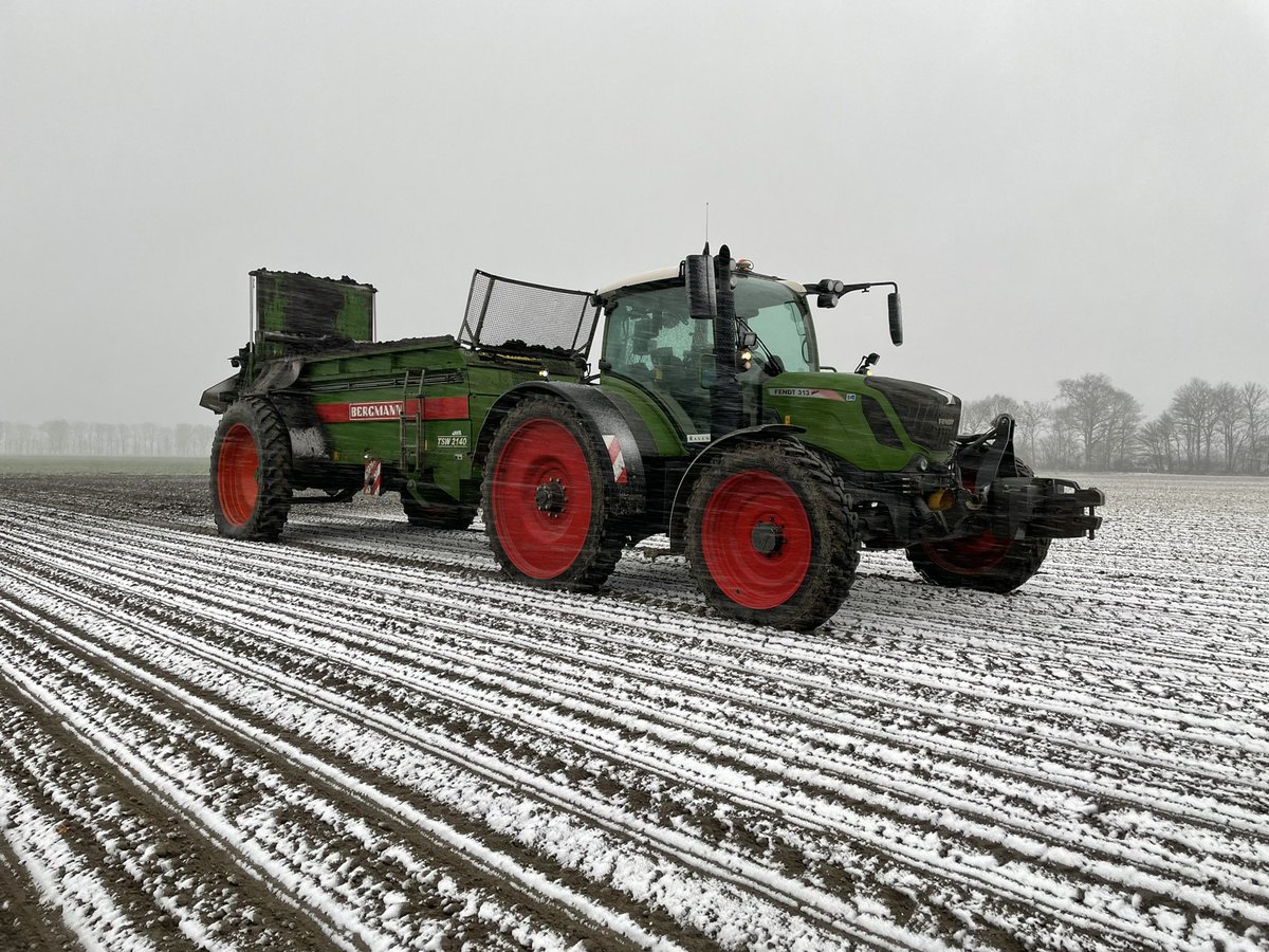 Patrickackeren's tweet image. Zo zonnig als de week zo begon zo wit eindigde vandaag. Maar t levert mooie plaatjes op #akker #voorjaar22