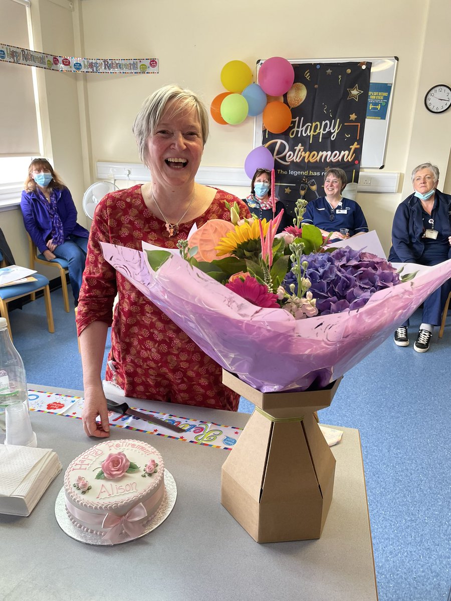 Farewell to Alison MacLean today on her last day working for NHS Highland, now onto new adventures in retirement. The Highland maternity and neonatal team are really going to miss you Alison. Wishing you all the very best ❤️❤️🍾🎉