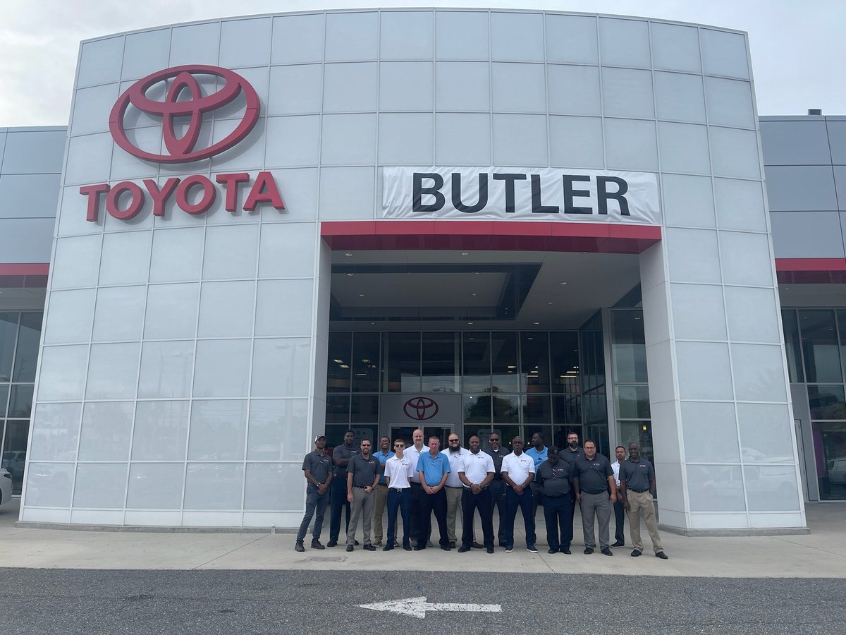 ButlerToyotaJax's tweet photo. Why choose us? 

The Butler Automotive Group is a family-run operation with 4 decades worth of experience. We hope you'll visit Butler Toyota Jacksonville soon to experience the unrivaled customer service we are known for.

#ButlerToyotaJacksonville #Jacksonville #Toyota https://t.co/rQaXLyVZBI