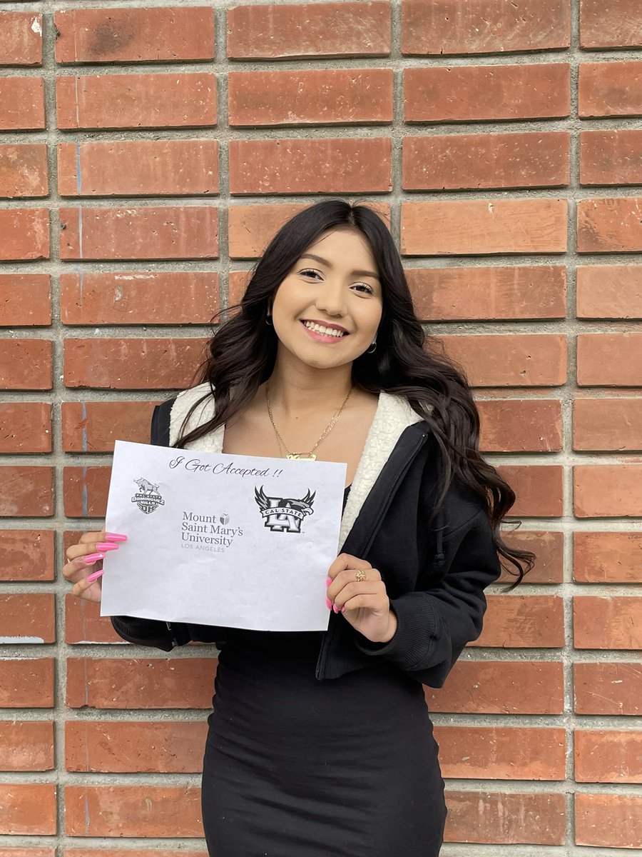 avid__erhs's tweet photo. AVID College Acceptances: Arianna Hernandez  @MrRojoP @MrPorterERHS @ElRanchoHS #FromElRanchoToAnyWhere https://t.co/DWje9y203r