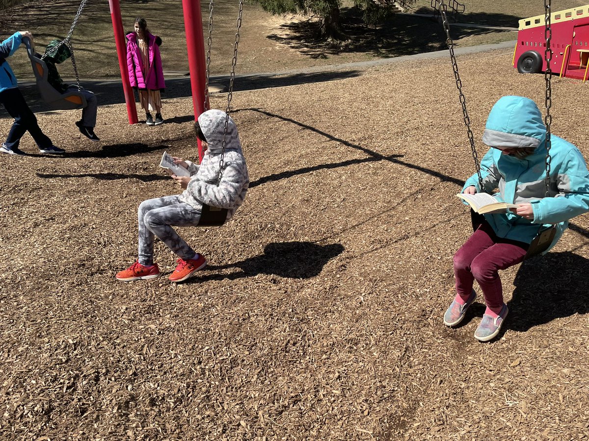 Ms_burke4's tweet photo. Caught these gals reading at recess 📚 https://t.co/YB0cUGvFza