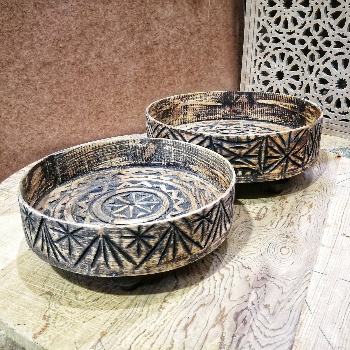 Oussamabout1's tweet photo. Excited to share the latest addition to my #etsy shop: cofee table moroccan side table man cave furniture farm house table artisanat marocain decor boho furniture moorish table outdoor table https://t.co/xdCTOXit1g #artdeco #bohofurniture #jacobeantable #antiquesidetab https://t.co/3kbwbLIt7S