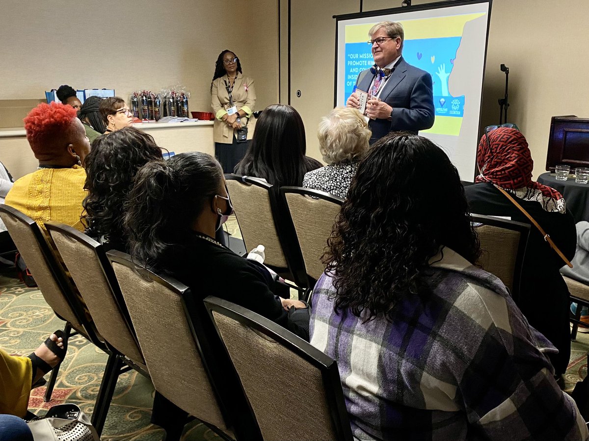 Fantastic presentation today <a href="/theCAAASA/">CAAASA</a> by <a href="/MorenoValleyUSD/">Moreno Valley USD</a>   Loved learning about the #HeartsYOUnited campaign.