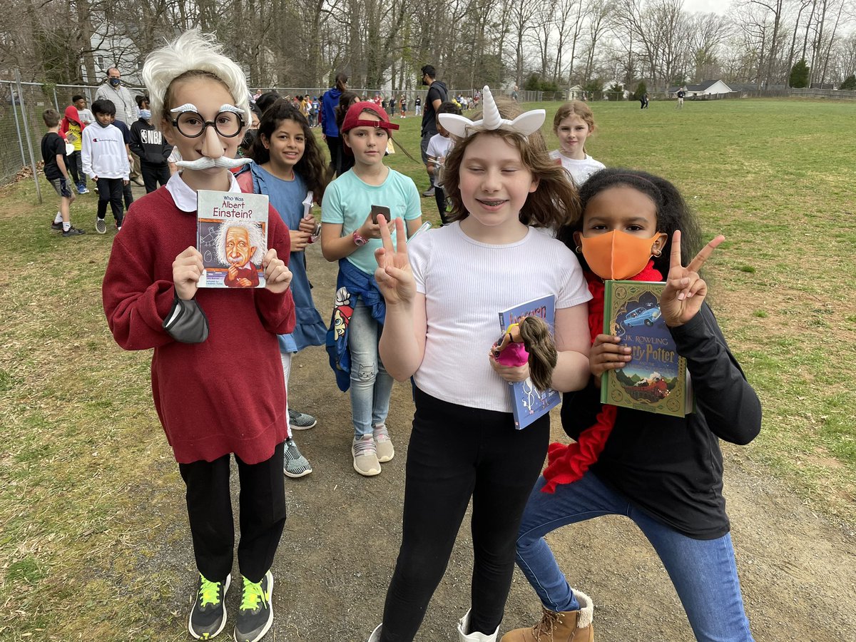 Ms_burke4's tweet photo. Book Character Parade fun 🤩 https://t.co/uoiYH0uNL9