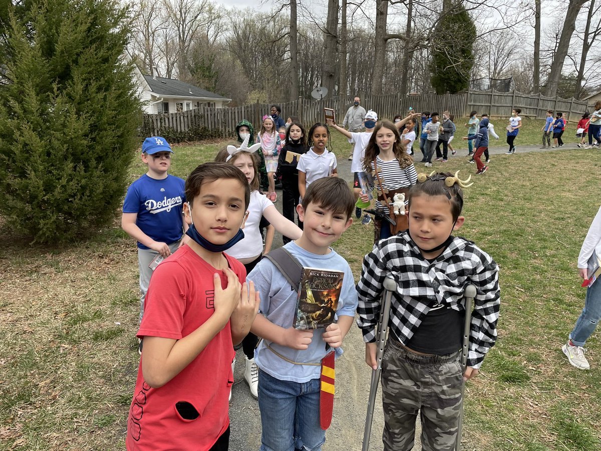 Ms_burke4's tweet photo. Book Character Parade fun 🤩 https://t.co/uoiYH0uNL9