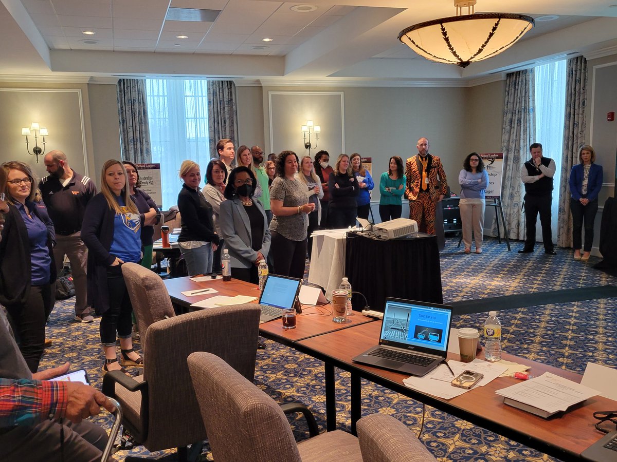 MBDCoach's tweet photo. "Moving from Technical Expert to Strategic Facilitator." Excellent session on how leaders must be effective in managing their time, finding their rhythm and delegating tasks. Leaders must be sure to "schedule HOPE on your calendars!" Thank you Jeff Smith. @VTSchoolLeaders https://t.co/cmKpEwOhCT
