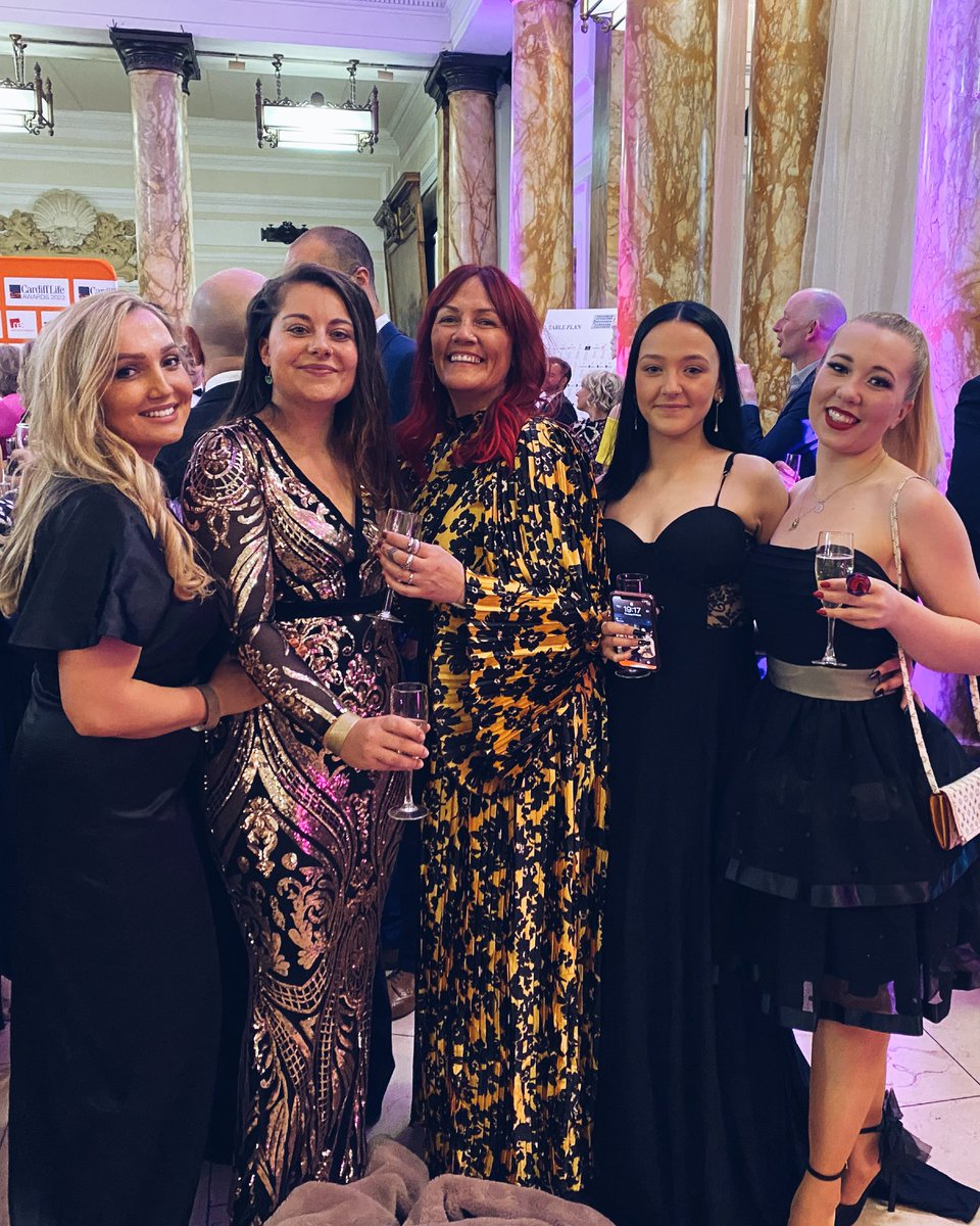 to_parenthood's tweet photo. PTP team @CardiffLifeAwds 🥂 #cardifflifeawards #cardifflifemag https://t.co/na0iyH6EgY