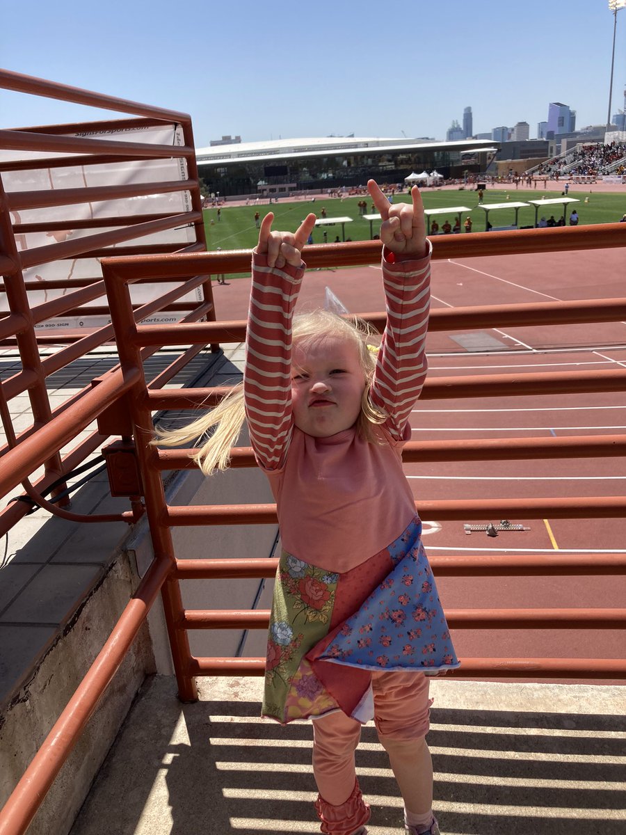 Chessa Timoszyk tweet media