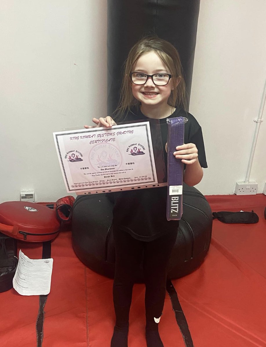 ChrisMoorhouse7's tweet photo. Really proud of my Ava tonight on achieving her #PurpleBelt 🥊- brown next 👍🏻
-
She has worked so hard with her little friends and fellow ‘Golden Girls’ 🌟 
-
Thank you to @jonking18, Phil and Leanne for all their help (and patience) 👍😊
-
#littlewarriors #girlpower #KingBoxing https://t.co/IGTv3iHK68