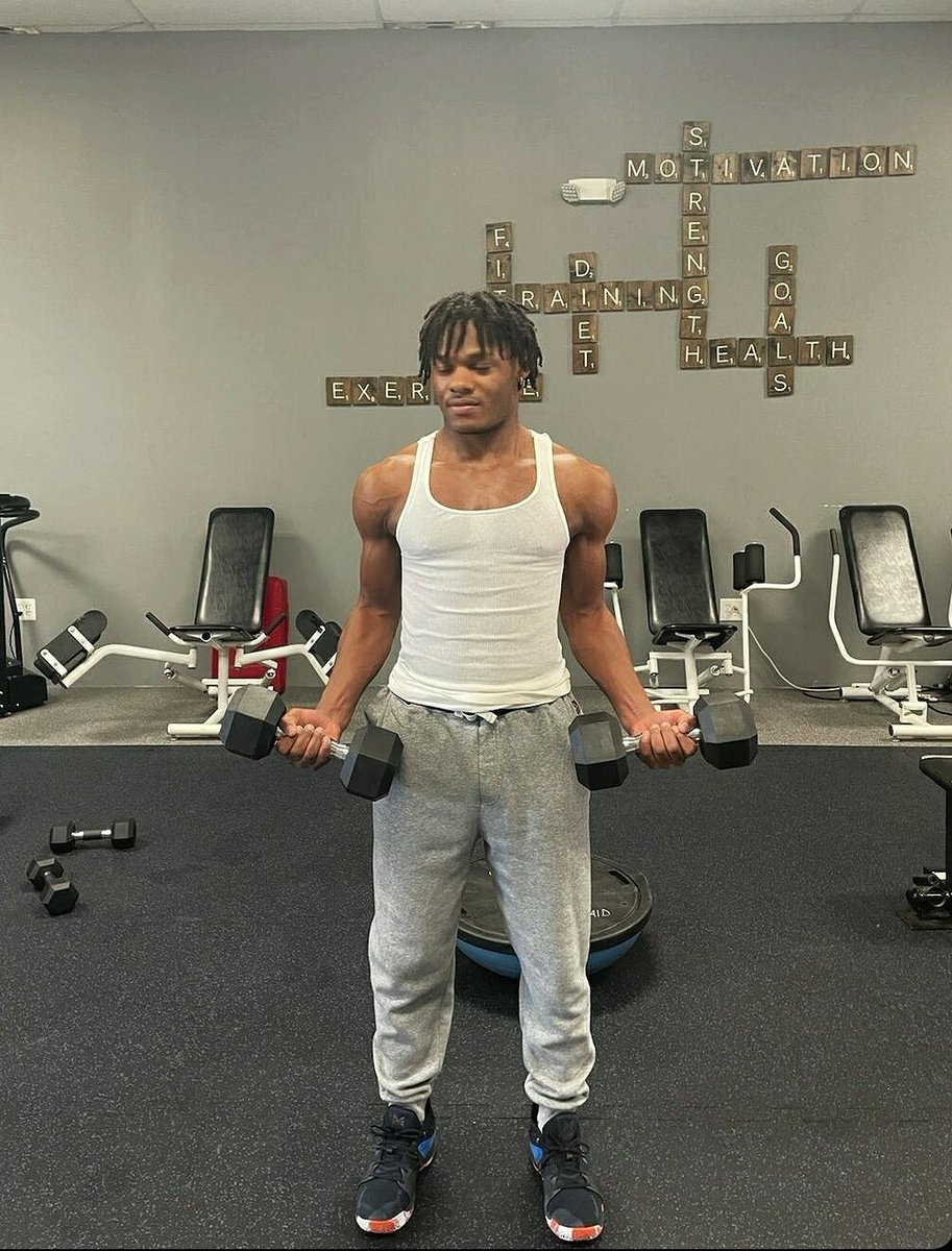 BennieCrenshaw_'s tweet photo. It's all part of the process! 🔒 https://t.co/4nnu6yYZhV
