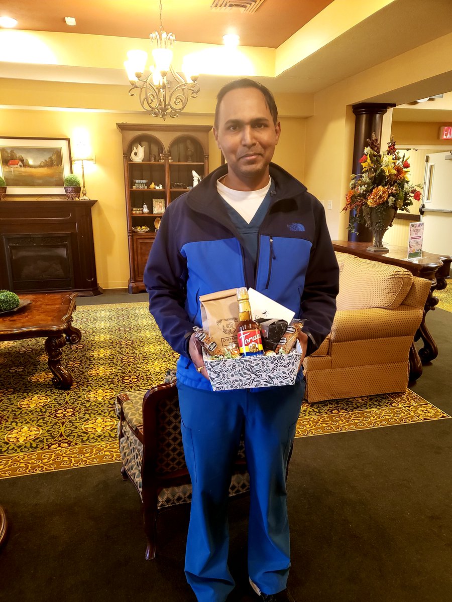 V_OakRidge's tweet photo. Celebrated Doctor's Day with our Medical Director, Dr. Burla! https://t.co/fuFLLxaUtj