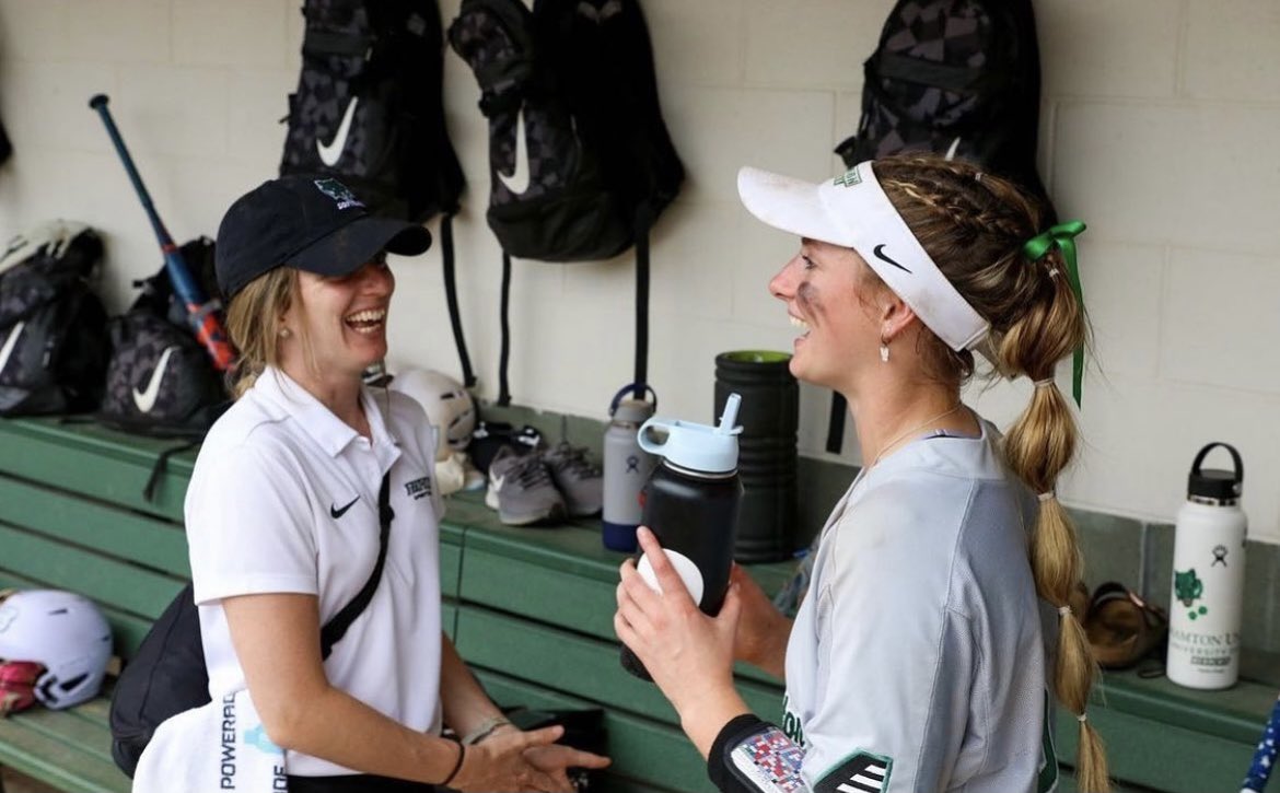 BinghamtonSOFT's tweet photo. As Athletic Training Month is coming to an end we want to give a huge thank you to our Athletic Trainer, Erin. Thank you so much for all you do for us and we are so lucky to have you. We appreciate you! 💚#BingPride https://t.co/Sl4B3zQj7t