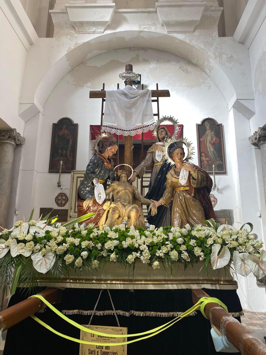 MisteriTrapani's tweet photo. 17*Scinnuta #Trapani #Scinnuta #SettimanaSanta https://t.co/6CKuPH1dT2