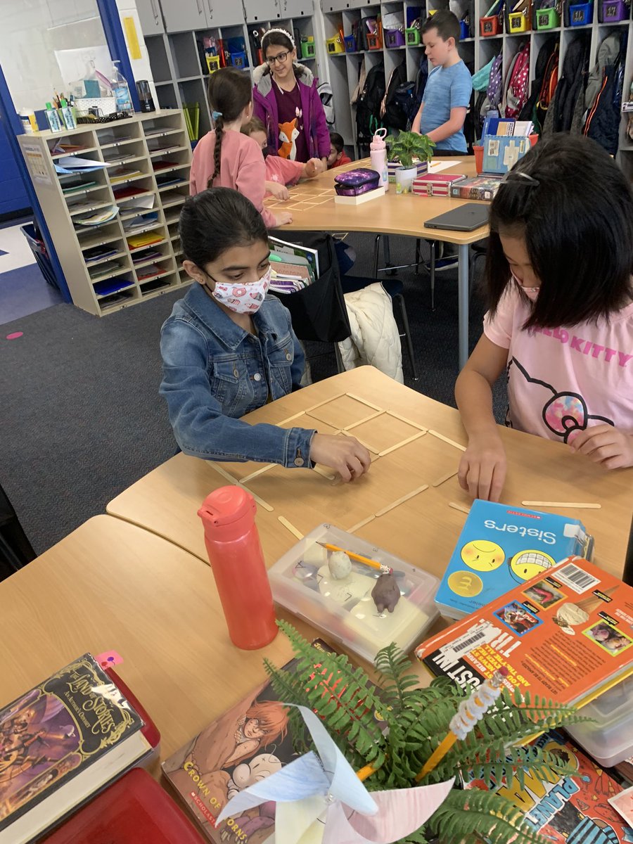 MrsFoxLPS's tweet photo. Geometry math puzzles! Can you remove 8 sticks to leave behind 2 squares? I loved seeing the collaboration and excitement during this one. #ivyhillleague https://t.co/GgELlclsi1