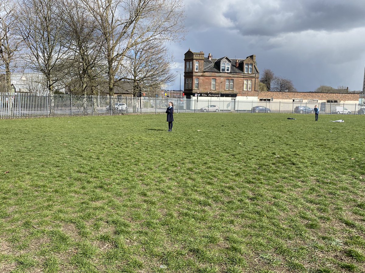 MrsDandP54's tweet photo. Some outdoor fun during the spring  part of today! 😂 #fourseasonsinoneday https://t.co/1KYYEQHikc