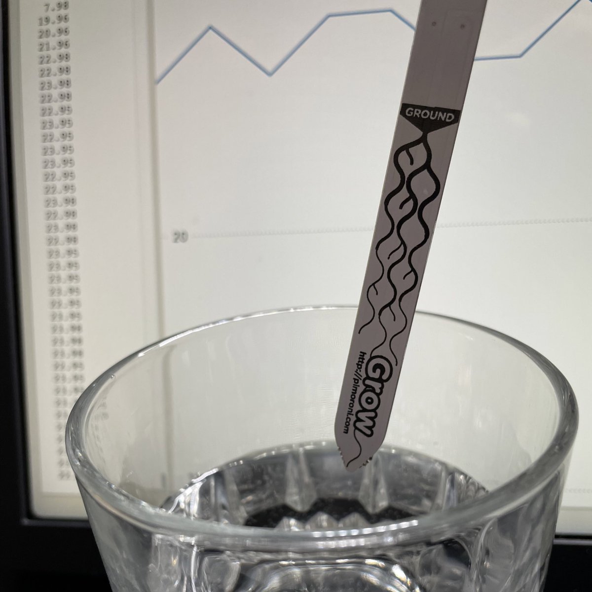 Mixing electronics and water for scientific purposes 👨🏽‍🔬