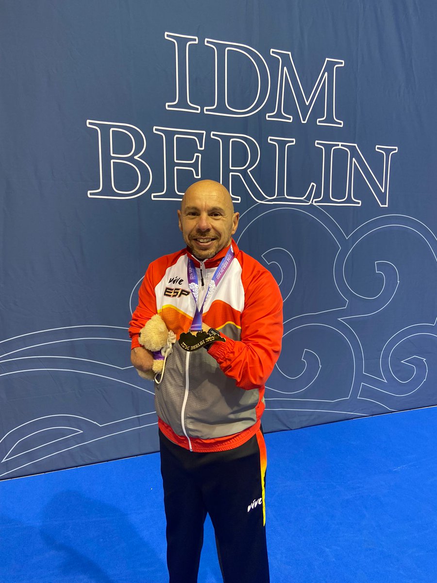 dxtadaptado's tweet photo. Marta Fernández pulveriza el récord mundial en 100braza SB3 (2:07.39) 🏊‍♀️ Los españoles baten 9 récords nacionales y logran 5 medallas en Series Mundiales Berlín
🥇@xavi_torres 
🥇🥉 Tasy Dmytriv
🥈 @martti22 
🥉 José A. Marí
📰 NOTICIA de @JesusOrtizDXT ➡️ https://t.co/tVphKLKovR https://t.co/Y88EQtvJqM