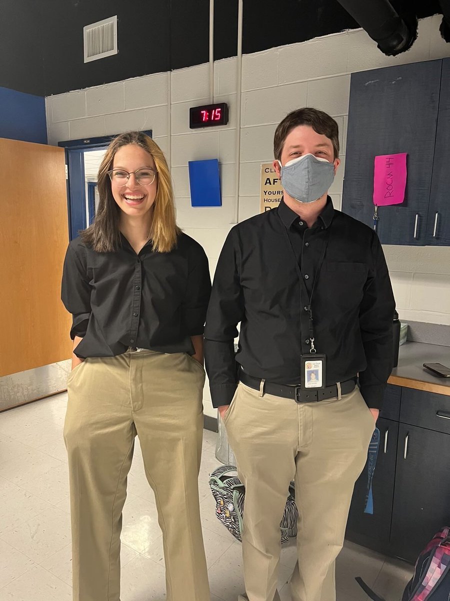 YHS_2024's tweet photo. Dress Like A Teacher Day!! Day 4👩‍🏫🧑‍🏫 #2024 https://t.co/K8j9GtWRdh