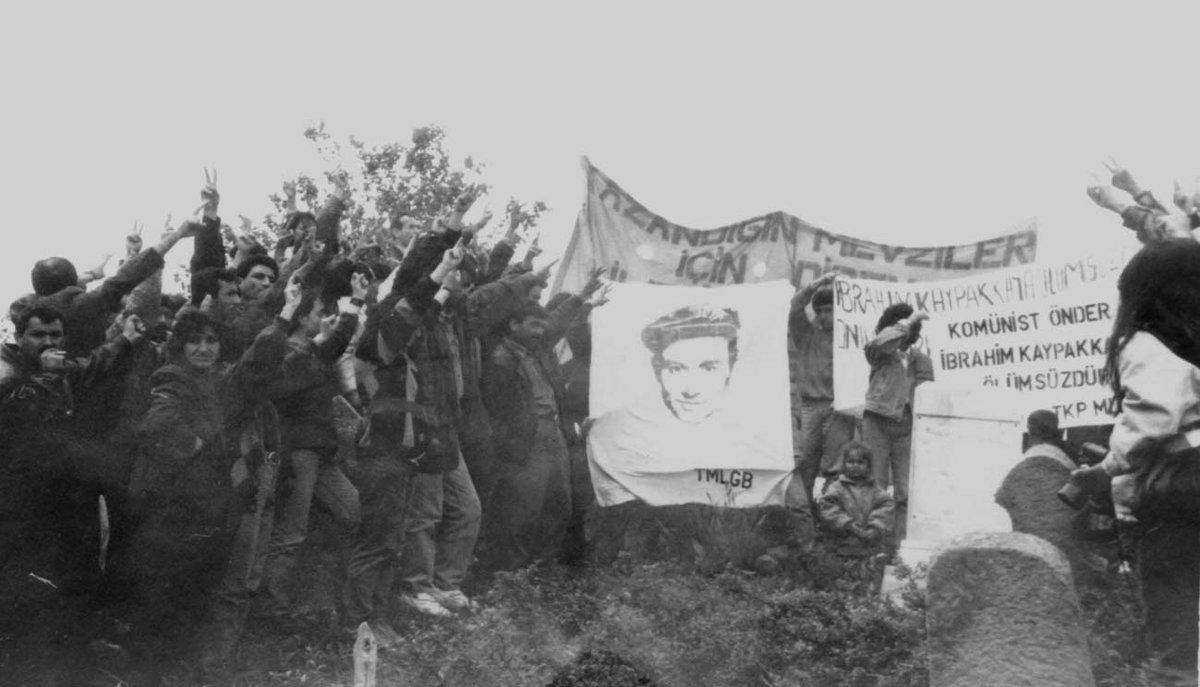 Onun ardılları olarak adımlıyoruz geleceğe uzanan yolumuzu!

#KaypakkayaYasaklanamaz