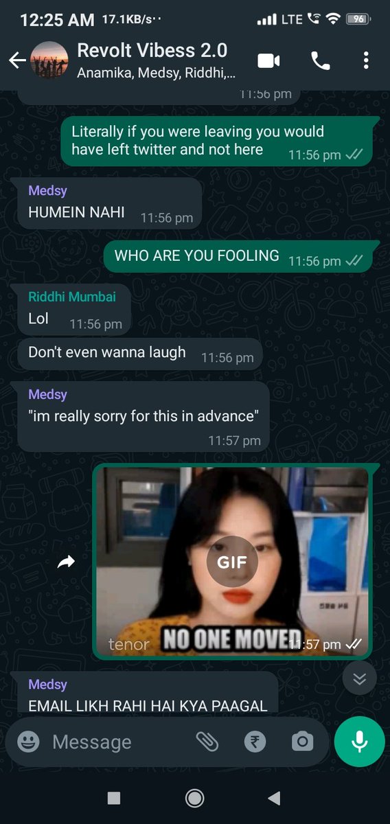 siriuslyswift's tweet photo. Not @sinfullysabs trying to prank us on April Fools.
Watch her fail in an epic fashion
#AprilFoolsDay #AprilFoolsFails #HowNotToDoAprilFools #SabafailingatAprilFools
@AnamikaBhowmi10 @kehnahikyaax @_Riddhi16 @Vidztweetz @veronica_sayz https://t.co/GTQJAoZrj5