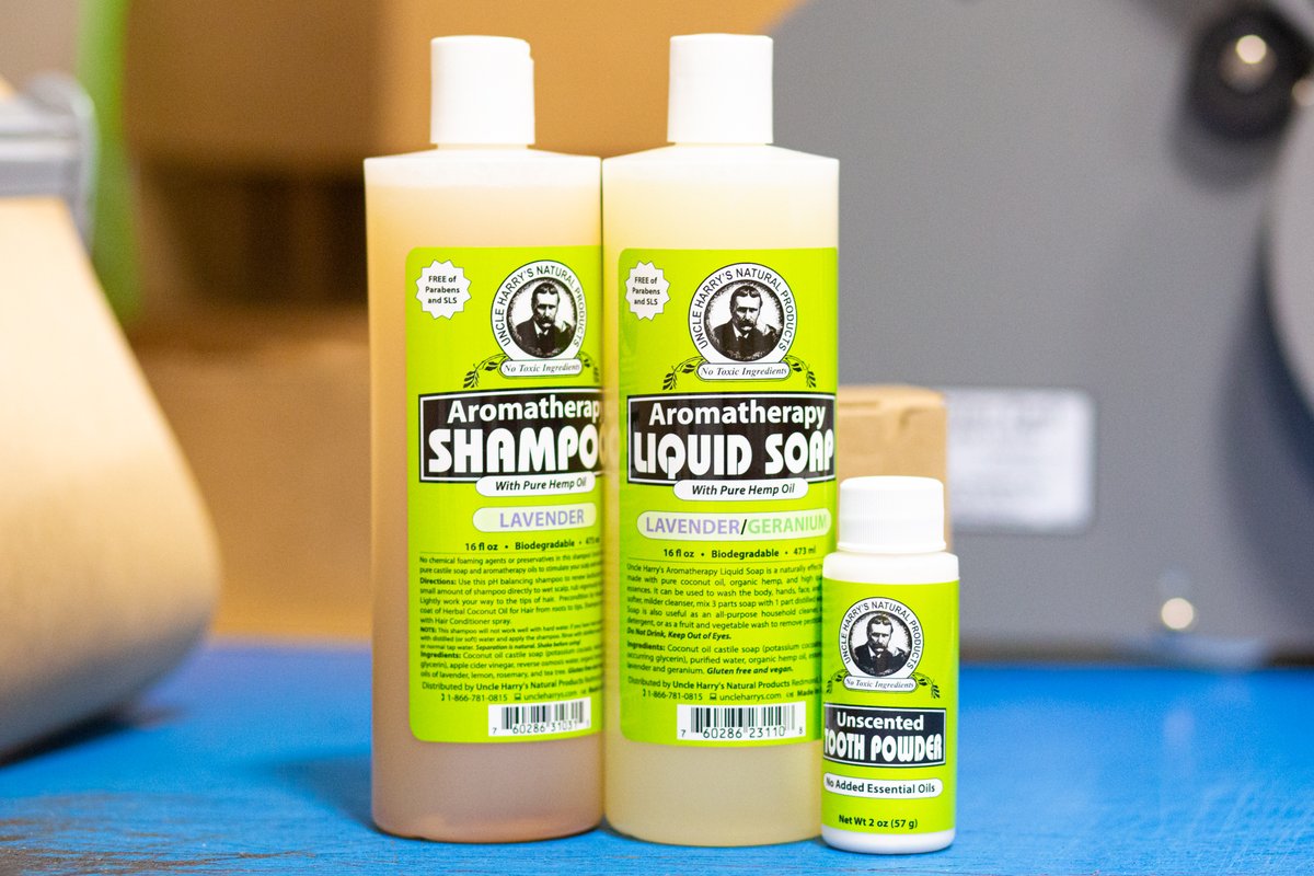 uncle_harrys's tweet image. A diligent staff member stages a customer’s order of our skin, hair and oral care products. The team hand picks each order to ensure customers receive the right products.

#Shampoo #ToothPowder #Soap #HairCare #OralCare #SkinCare #HempOil #EssentialOils #Aromatherapy #UncleHarrys