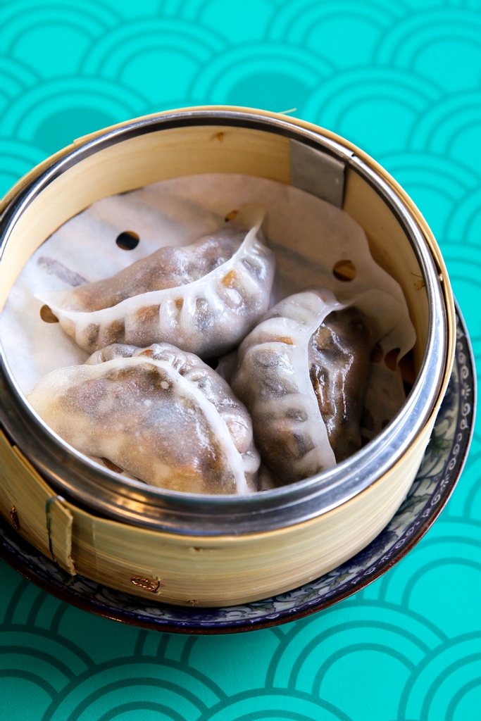 A LITTLE MUSHROOM DUMPLING HUDDLE 🫂