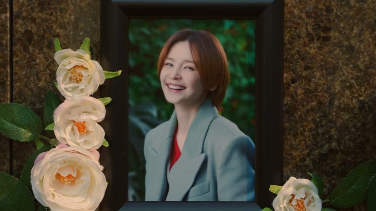 sijuryem's tweet photo. "we started out as three, now the two of us are left here missing you."

#ThirtyNine #ThirtyNineEp12 https://t.co/RxizVo5Z9W