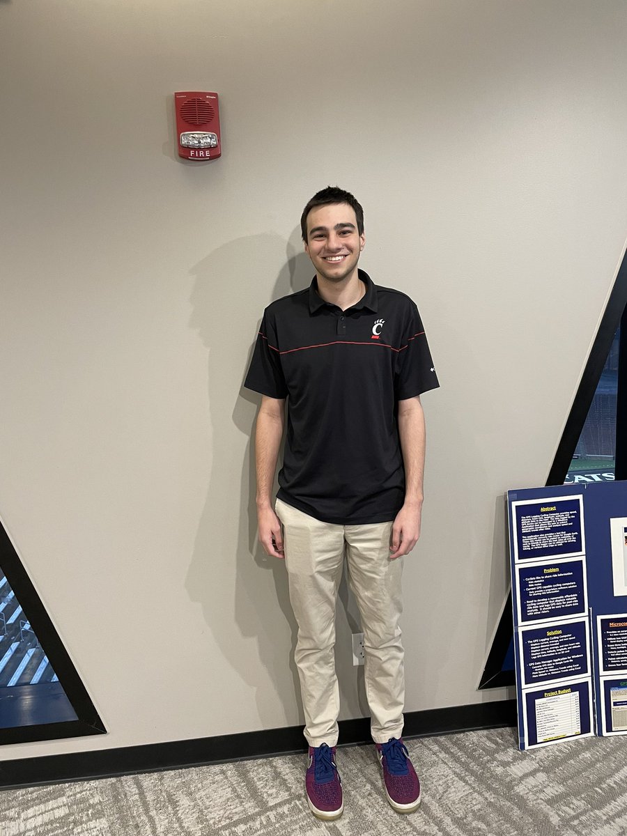 UCRallyCats's tweet photo. Meet your new 2022-2023 Internal VP of RallyCats - @AjMann1! https://t.co/eUkfWYn2Hu