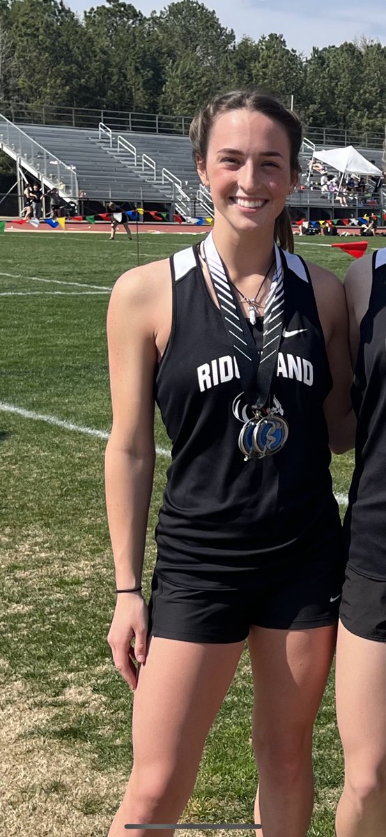 Jennalynmorgan1's tweet photo. I am so thankful and honored to be nominated for Positive Athlete Ga! @LMonty33 Thank you for everything you do, you are my inspiration and the best coach i could ask for.  @PositiveAthGA @RidgelandTf https://t.co/Y0ZvEmD9j2