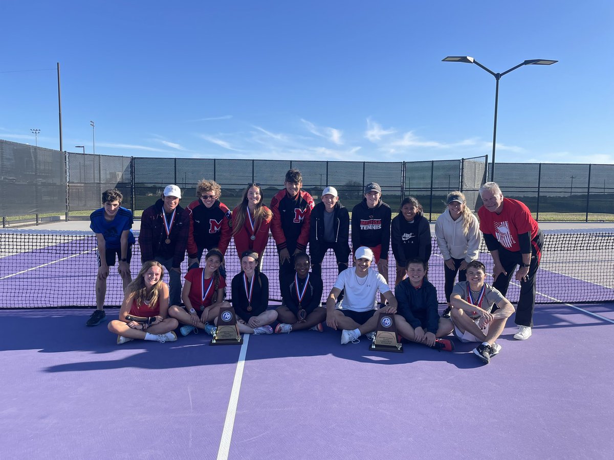 CardinalTennis1's tweet photo. District runner up and a BUNCH of regional qualifiers! #REDRED #TEAMMELISSA https://t.co/G0WHTT8lBx