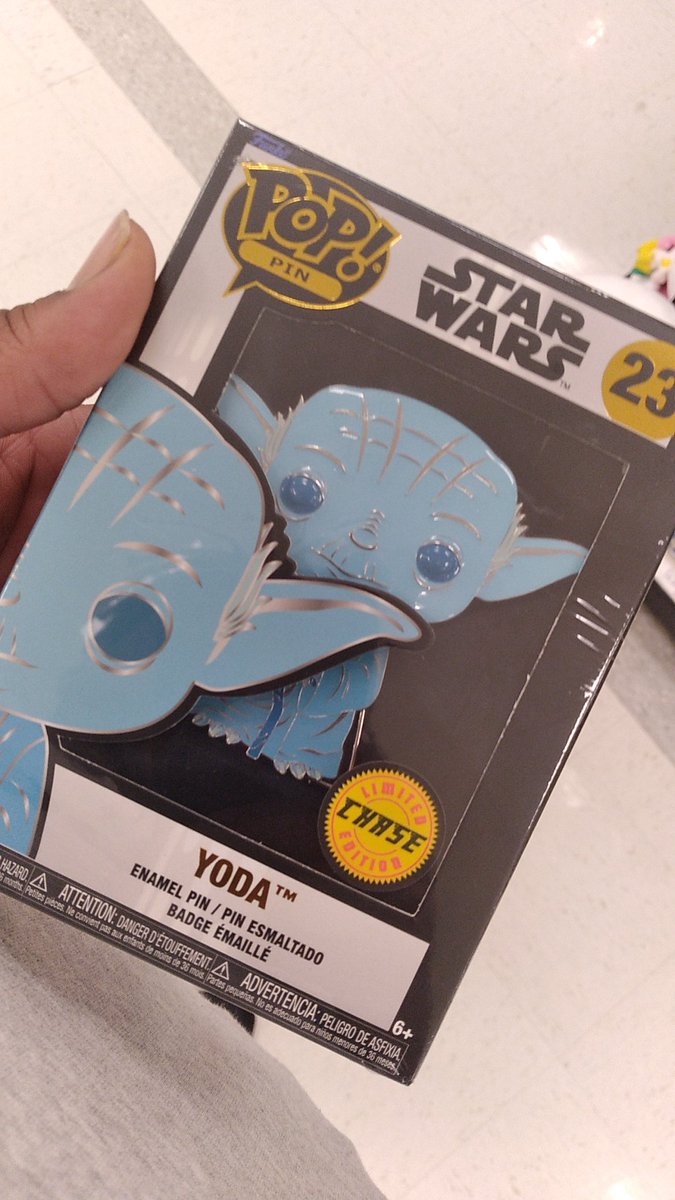 Flight79's tweet photo. Look who was just in the wild at 🎯! Can't wait to see this lit up!!! @DisTrackers @funkofinderz #Collectibles #FunkoPin #Funko https://t.co/9WjUlkCuFr